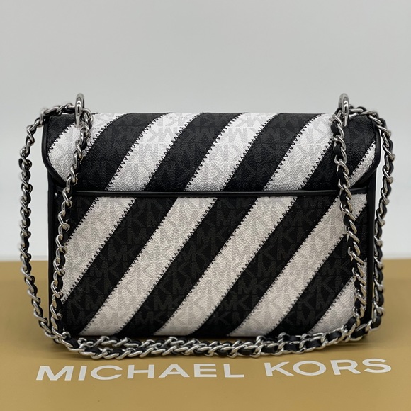 Michael Kors Rose MD Flap Shoulder Crossbo… - Picture 2 of 15